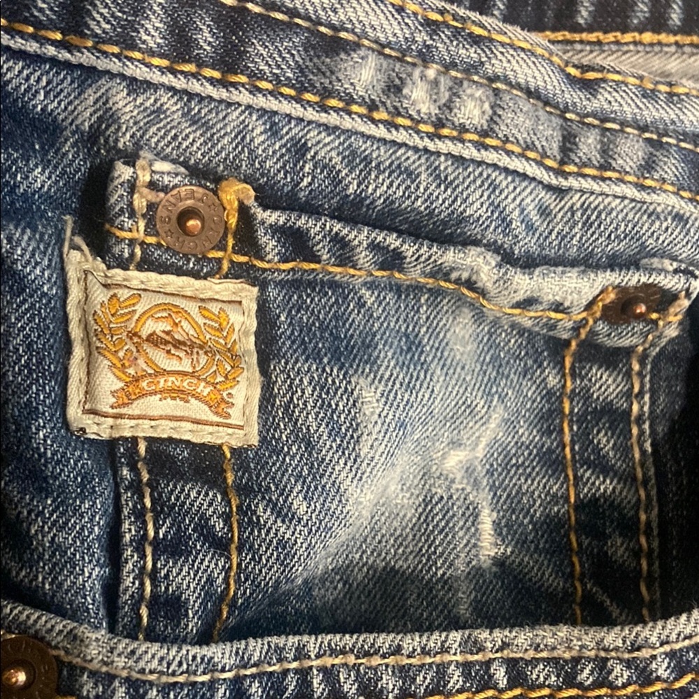 Cinch Blue Denim Jeans with Vintage Appeal